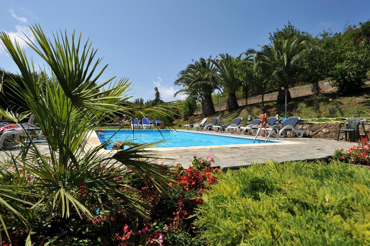 Hotel O Sole Mio 산트아구타수이두에골피 외부 사진
